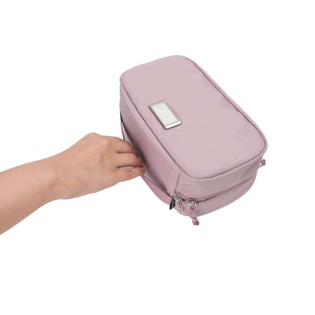 Cascading Toiletry Kit